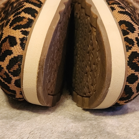 Skechers Women's BOBS Keepsakes 2.0 - Cuddle Cat Faux Fur Slippers Size 8 - Picture 8 of 9